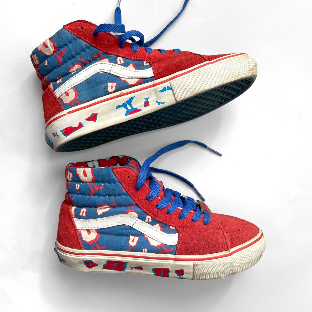 Vintage 2007 Vans Undefeated size 38 Hightop Red Suede Skateboard Sneaker